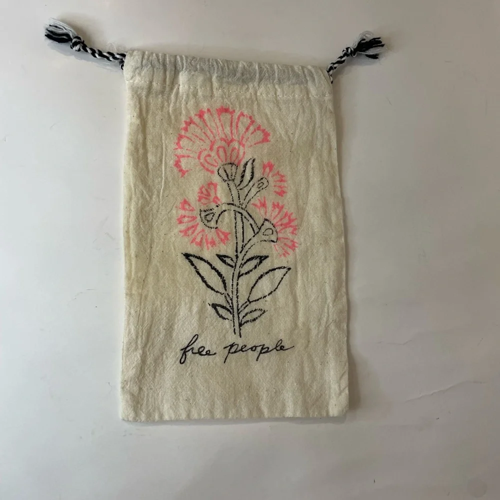 Free People Linen Draw‎ String Drawstring Off-White Reusable Jewelry Dust Bag